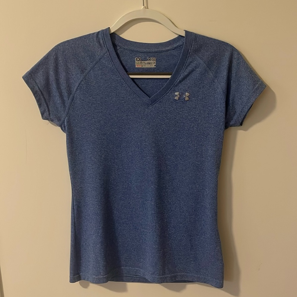 blue semi-fitted v-neck activewear top
